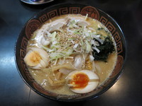 「ダブル背脂濃厚味噌らーめん：880円」@こだわる味噌ラーメン 我流 零 北千住店の写真