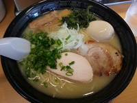 「鶏白湯塩750円+大盛50円（ランチ）+味玉」@麺屋 雷 鶏’sの写真