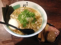 「あごそば【土夜・日曜限定20食】850円＋特トッピング」@自家製麺 麺屋 利八の写真