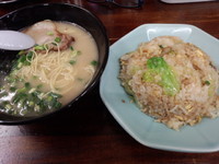 「レタスチャーハンセット850円」@博多ラーメン 長浜や 日暮里店の写真