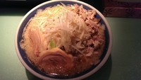「ラーメン、大盛り、こま切れチャーシュー」@ラーメン107の写真