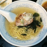 「塩ラーメン　￥４５０」@中華料理 嵐山の写真