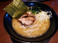 「ノーマルらーめん 680円＋中盛60円」@しょうゆのおがわや 橋本店の写真