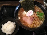 「正油ラーメン漆＋サービス半ライス」@麺屋 きらの写真