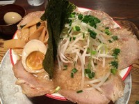 「チャーシューラーメン  880円」@だるまや 女池店の写真