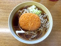 「コロッケそば(400円)」@都そば 京成高砂駅店の写真