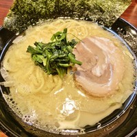 「塩ラーメン（かため・こいめ）680円」@横浜家系ラーメン せんげん家の写真