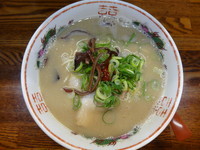 「とんこつラーメン　龍」@ラーメン虎と龍 京橋南店の写真