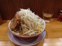 「ラーメン シングル大盛り850円」@麺や 豚八の写真