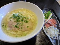 「【気まぐれ限定】比内地鶏と天然真鯛の潮そば」@麺匠えにしの写真