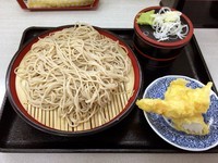 「もりそば(280円)とイカ天(100円)」@めんやの写真