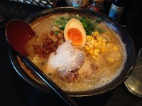 「【期間限定】みそラーメン（大盛り）930円＋100円」@いっぷくラーメン 町田店の写真