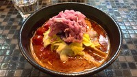 「海老トマトラーメン」@らーめん 五ノ神製作所の写真