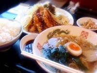 「【ソースカツ小らーめんセット】754円」@味のきんせいの写真