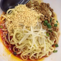 「成都式坦々麺（汁なし）」@担担麺 すご六の写真
