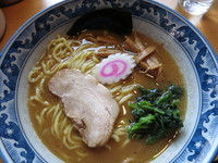 「中華そば　　　680円」@麺彩房 中野本店の写真