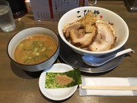 「チャーシュー魚介つけそば（大盛）¥1200+α」@川越らーめん こひやの写真