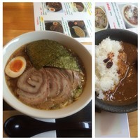 「牛コクラーメン(並)1080円+ミニカレー(サービス券使用)」@牛こくラーメン ◯勝の写真