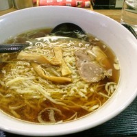「らー麺」@ラーメン三吉の写真