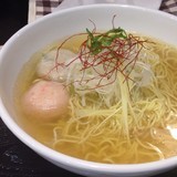 あら炊き塩らぁめんへしこ焼きおにぎり付(980円)