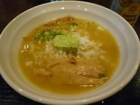 「鶏SOBA750円＋ハイボール350円」@七福軒の写真