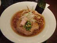 「虎徹そば～奥久慈しゃも・黒さつま鶏ver.～（醤油・細麺）」@麺や 虎徹の写真