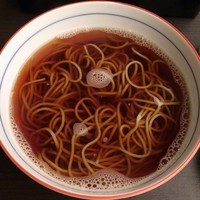 「かけそば 670円」@かんだやぶそばの写真