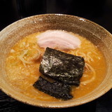 背脂味噌らーめん