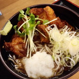 冷し唐揚げそば550円