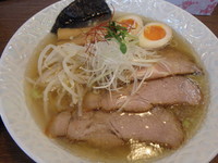 「塩味玉子入りらー麺(790円)大盛(+110円)、小ごはん」@らー麺 塩やの写真