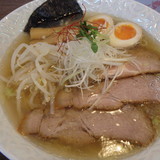 塩味玉子入りらー麺(790円)大盛(+110円)、小ごはん