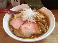 「生醤油ラーメン（麺大盛り無料）」@めん屋 平右衛門の写真