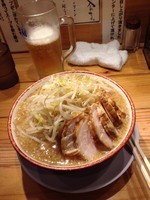 「豚ラーメン」@らーめん バリ男 日本橋店の写真
