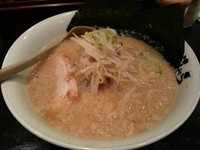 「とんこつしょうゆ   ※麺：太麺」@がむしゃらの写真