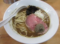 「特濃煮干ソバ（８００円）＋ペースト＋生卵＋和え玉」@煮干中華ソバ イチカワの写真