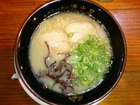 「博多ラーメン￥600 替玉￥120」@博多ラーメン 清水屋の写真
