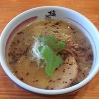 「天然塩ラーメン」@塩元帥 守山の写真