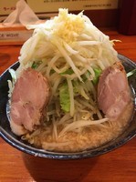 「ラーメン 650円 ニンニク少な目 野菜増し」@ラーメン梅 梅島店の写真