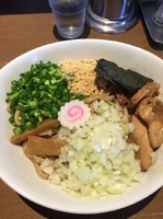 「ドラニボ 800円 中盛り無料」@Dragon Noodle's ドラゴンラーメンの写真