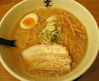 「味噌らーめん　８５０円」@らーめん空 新千歳空港店の写真