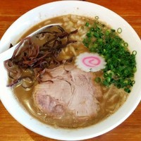 「煮干とんこつラーメン 大盛」@麺屋 菜々兵衛の写真