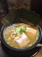 「中華そば＋海苔」@東京煮干中華そば 三三㐂 大森の写真