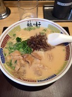 「ラーメン＋替玉」@豚骨らーめん 福の軒 秋葉原店の写真