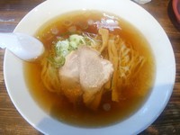 「醤油らぁ麺＋大盛」@らぁ麺 夢のや 曲沢店の写真