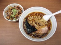 「揚げねぎそば680円＋チャーシュー丼320円」@中華そば・つけめん 甲斐 高円寺店の写真