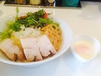 「牛油そば（温玉付）¥750」@麺や 彩～iro～の写真