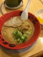 「こってり並＋半ライス」@天下一品 神田店の写真