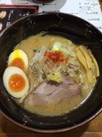 「味玉海老味噌ラーメン」@黒味噌らーめん 初代けいすけ 品川店の写真