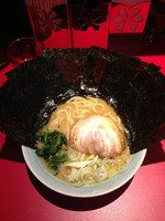 「醤油ラーメン＋海苔」@花道家の写真