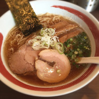 「中華そば醤油」@麺処 まるは BEYONDの写真